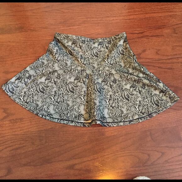 EXPRESS Black and White Lace Skater Skirt - Picture 3 of 3